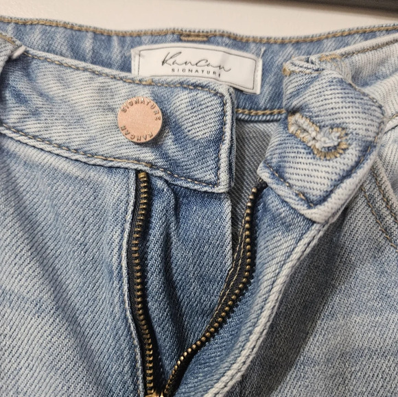 Kancan signature distressed light wash jeans! - Picture 2 of 7